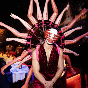 Paris Paradis Cabaret Show with Dinner в Дубай: Галерея фото 38ybo1