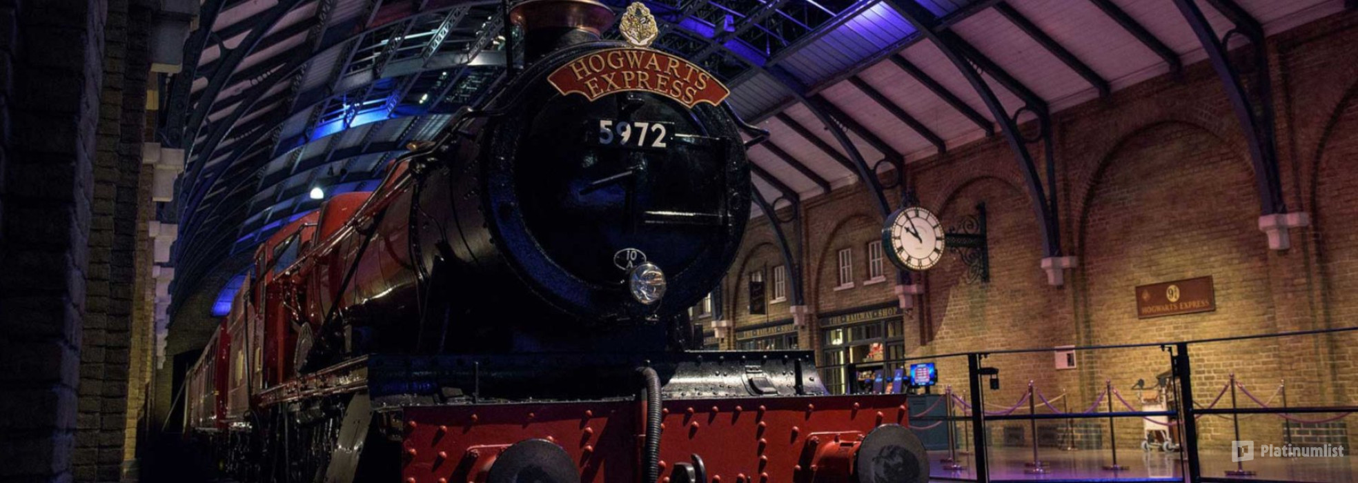 Warner Bros. Studio Tour London from  Marble Arch in London : Galerie de photos 3d70dy