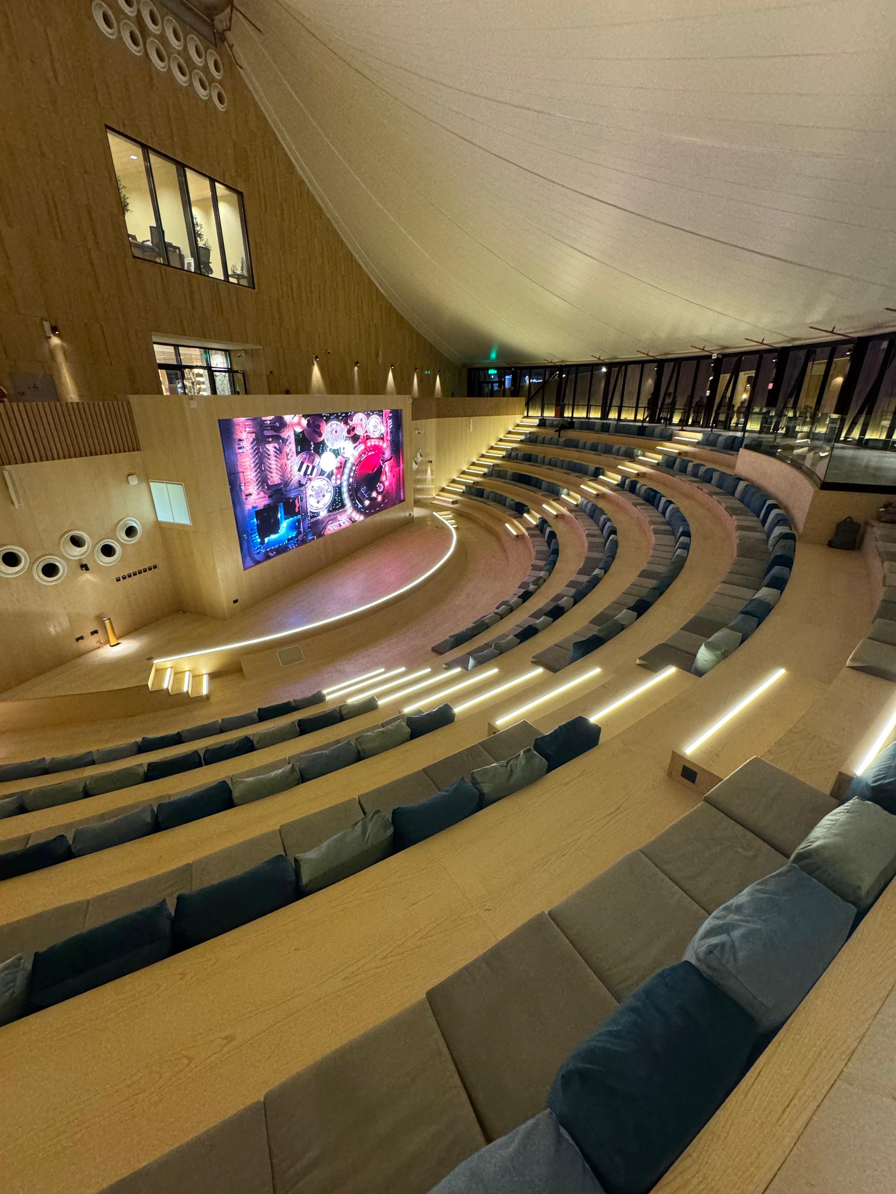 Photo from أمسيات كوبلية في الرياض in الرياض: Gallery Photo n157dd