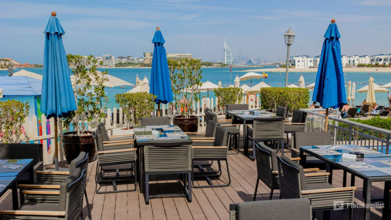 3pjbr0 استديو الصور :دبي في Riva Pool and Beach Access