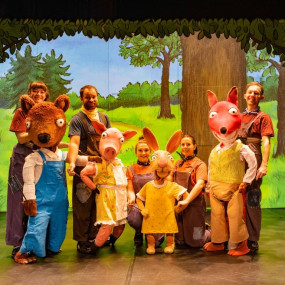 Tales From Acorn Wood Musical in London in London: Gallery Photo n15b2x