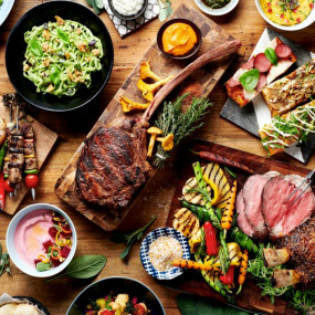 Photo from Luxury Breakfast Buffet at Gastronomy Atlantis The Royal in Dubai: Gallery Photo z7xv2g