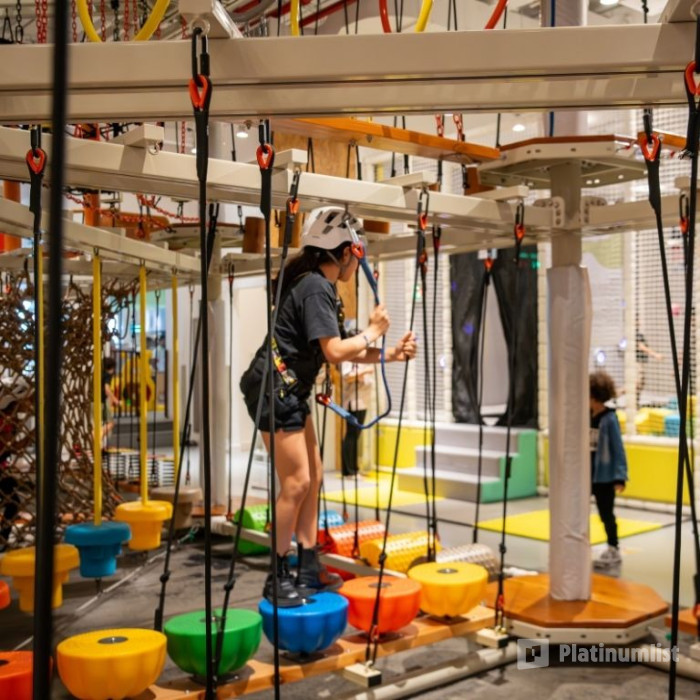 z94dkp استديو الصور :دبي في Adventure Parx + Cafe: Urban Indoor Play Area Dubai