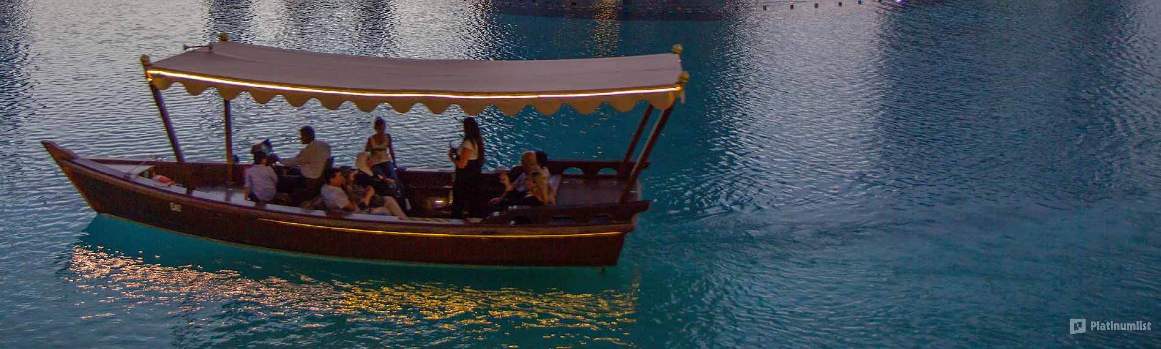 The Dubai Fountain Lake Ride в Дубай: Галерея фото 3bjrrg