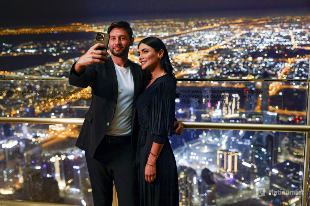 3xvemk استديو الصور :دبي في قمة برج خليفة – تذكرة بلاتينوم