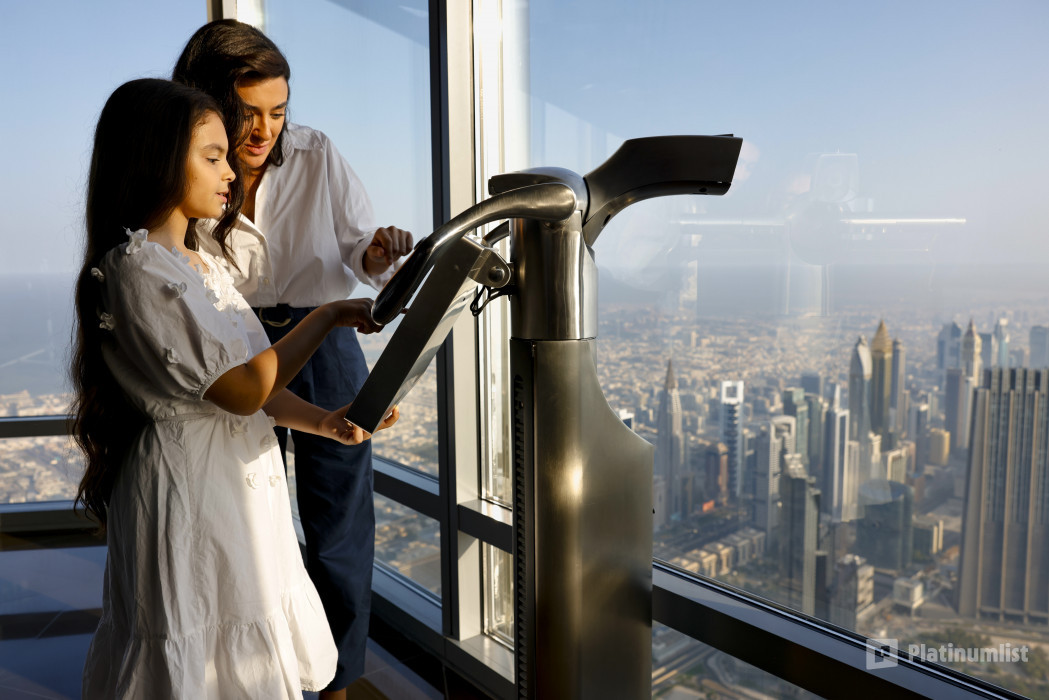At The Top, Burj Khalifa Silver + Dubai Aquarium в Дубай: Галерея фото 3d7r66