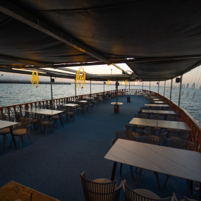 Photo from Sinbad’s Ship in Muscat: Gallery Photo 3e7k7w