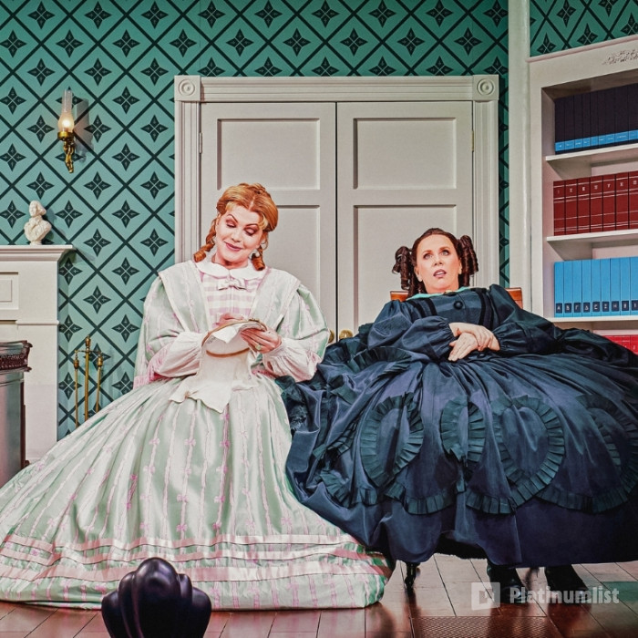 Oh, Mary! Play in London in London: Gallery Photo 3rwvwg