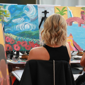 Paint & Grape in Dubai: Gallery Photo 3qe9ve