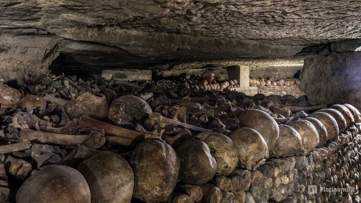 z94mjp استديو الصور :باريس في Catacombs of Paris: Entry Ticket + Audio Guide