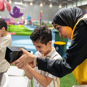 Summer Camp Qatar Toy Festival в Доха: Галерея фото 38ye0q