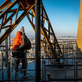 Photo from Eiffel Tower: Reserved Access to the Summit + Audio Guide in Paris: Gallery Photo 35y1vm