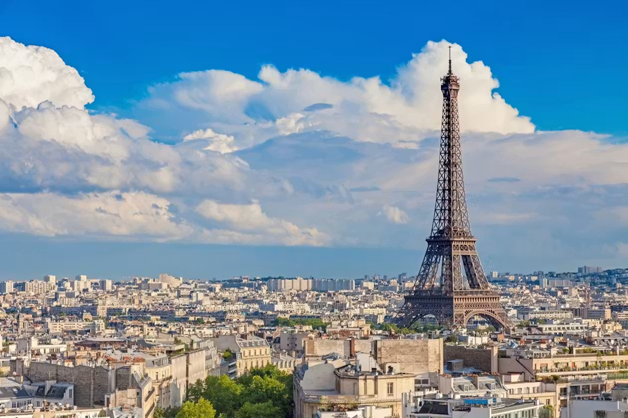 Photo from Eiffel Tower: 2nd Floor Access by Stairs in Paris: Gallery Photo n26520
