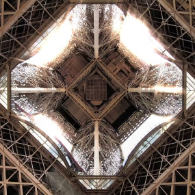 Photo from Eiffel Tower: 2nd Floor Access by Stairs in Paris: Gallery Photo 3rwvk5