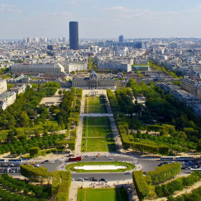 Photo from Eiffel Tower: 2nd Floor Access by Stairs in Paris: Gallery Photo 3bjxdj