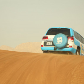 Overnight Red Dune Desert Safari with Dune Bashing, BBQ & Breakfast in Dubai: Gallery Photo 3bjx1j