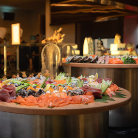 Nautiluna Seafood Night Brunch in Marriott Marquis Dubai Creek in Dubai: Gallery Photo 3bj4xg