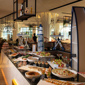 Photo from Nautiluna Seafood Night Brunch in Marriott Marquis Dubai Creek in Dubai: Gallery Photo n26rw4
