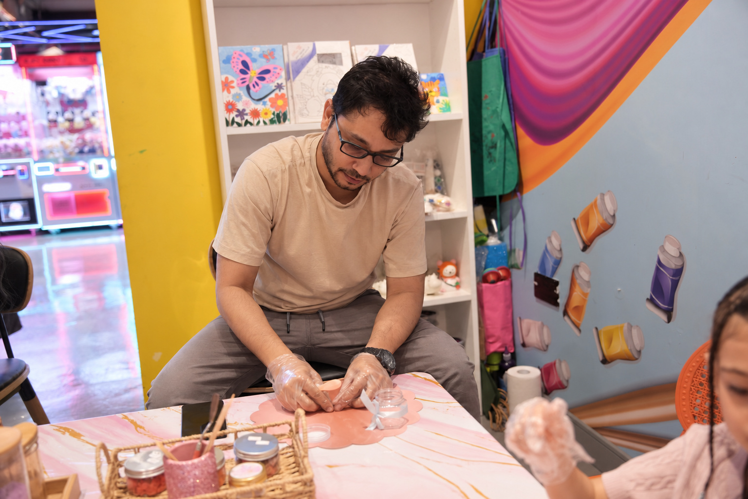 Φωτογραφία από το Earthy Elegance DIY Studio at Black Bunny στο Dubai: Φωτογραφία γκαλερί zg4mdr