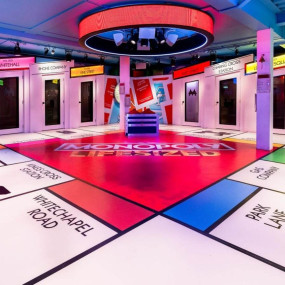 Photo from Monopoly Lifesized in London: Gallery Photo n0v16w