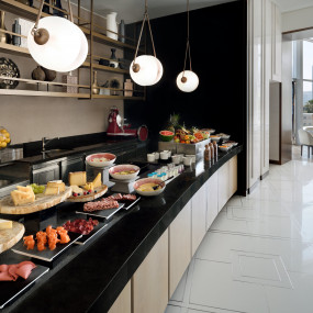 Iftar and Suhoor at The Restaurant in Dubai: Gallery Photo ezvb0n