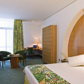 Photo from إقامة 4 نجوم في ميركيور جراند جبل حفيت in أبوظبي: Gallery Photo z9gd1n