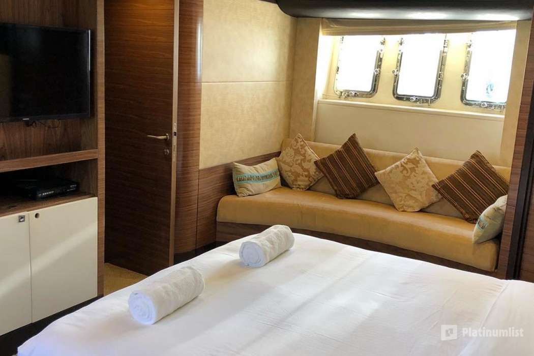 Yacht Cruise at Dubai Marina в Дубай: Галерея фото 38pwqn