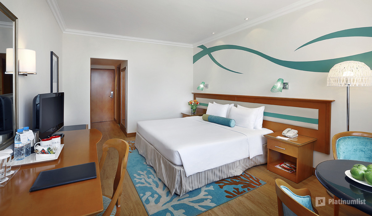 z9ge8n استديو الصور :الشارقة في إقامة 5 نجوم في منتجع كورال بيتش الشارقة