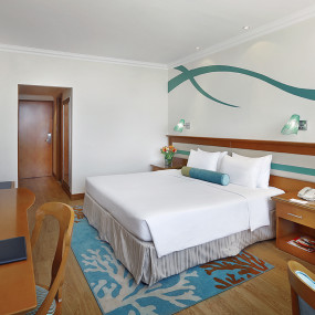 z9ge8n استديو الصور :الشارقة في إقامة 5 نجوم في منتجع كورال بيتش الشارقة