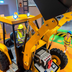 Photo from Dig It Dubai in Dubai: Gallery Photo z72gwn