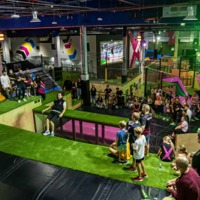 Photo from باونس - إكس ( دبي فيستيفال سيتي ) in دبي: Gallery Photo zv4q0z