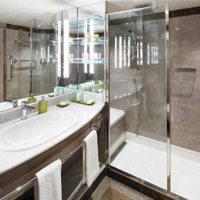 Photo from رحلة بحرية فاخرة في البحر الأحمر in جدة: Gallery Photo zm8r5n