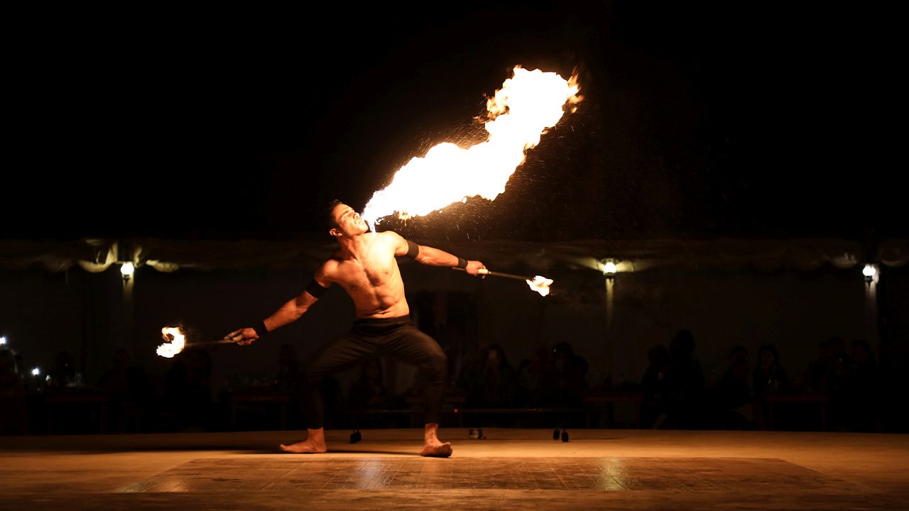 Photo from Overnight Red Dune Desert Safari with Dune Bashing, BBQ & Breakfast in Dubai: Gallery Photo n117bn