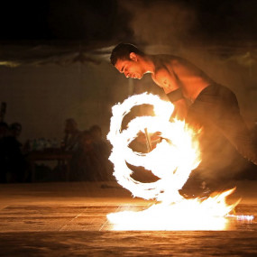 Photo from Overnight Red Dune Desert Safari with Dune Bashing, BBQ & Breakfast in Dubai: Gallery Photo z7j7wz