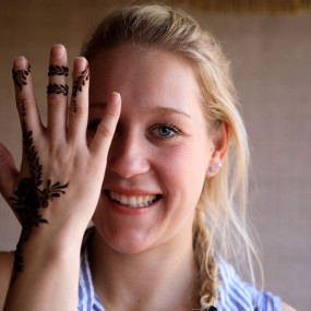 Photo from Overnight Red Dune Desert Safari with Dune Bashing, BBQ & Breakfast in Dubai: Gallery Photo zwr0en