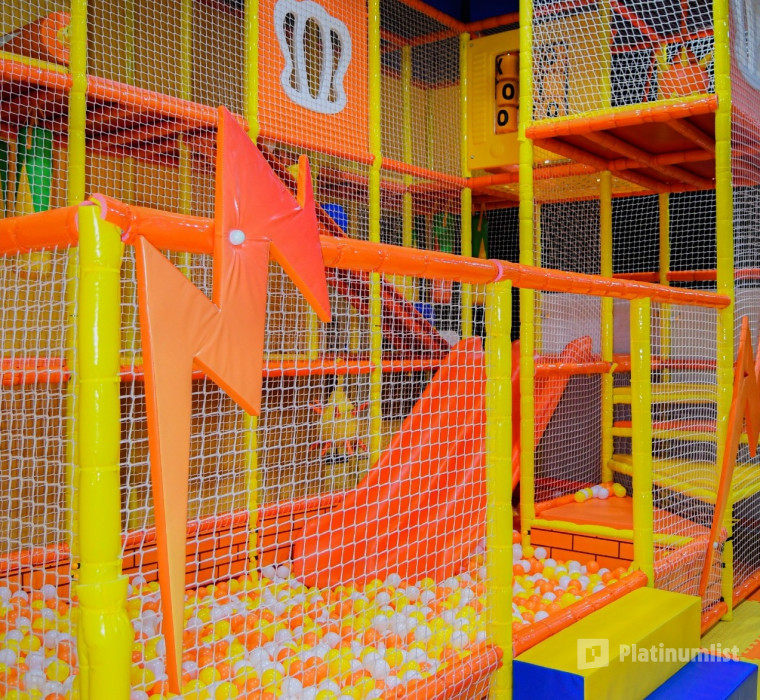 3p72q3 استديو الصور :جدة في جمب اب بارك