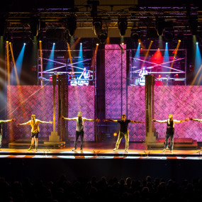 Photo from Dein Perry's Tap Dogs in Riyadh: Gallery Photo 38vq1n