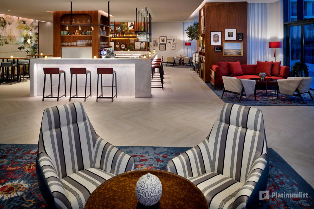 38bd63 استديو الصور :دبي في Lazy Pool Brunch at VIDA Emirates Hills