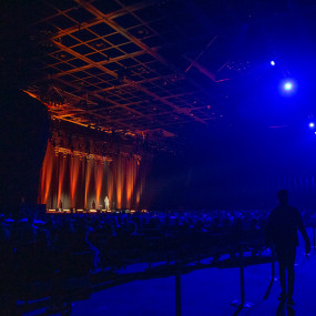 Photo from Нурлан Сабуров «ПРИНЦИПЫ» | Nurlan Saburov «PRINCIPY» - Stand Up Show in Dubai: Gallery Photo 3pbryz