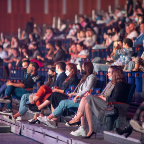 Photo from Нурлан Сабуров «ПРИНЦИПЫ» | Nurlan Saburov «PRINCIPY» - Stand Up Show in Dubai: Gallery Photo 3j1xq3