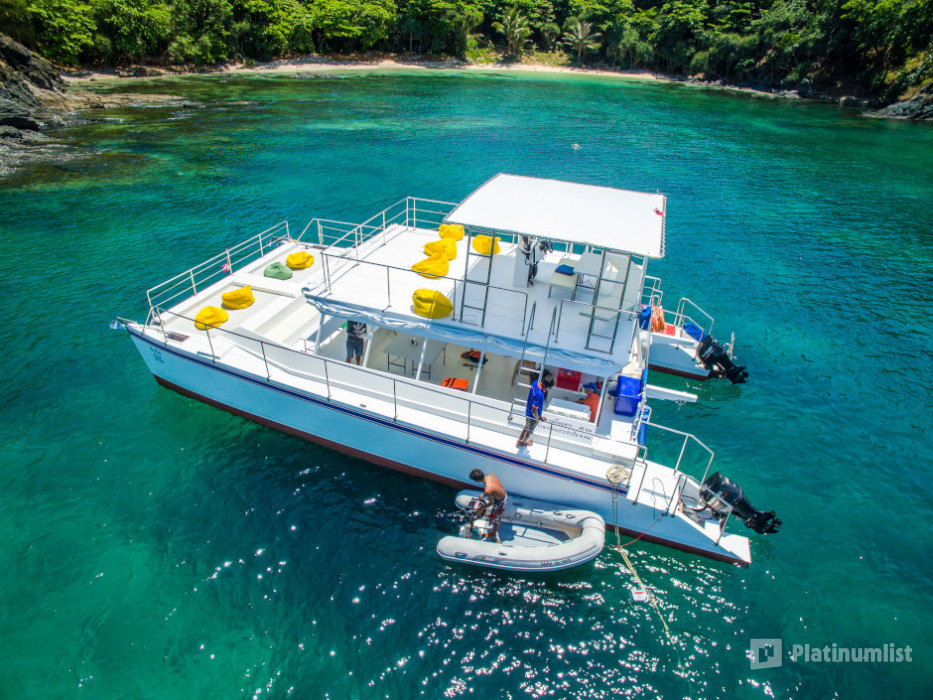 Island Hopping By Yacht in Cebu: Gallery Photo 3x8k1n
