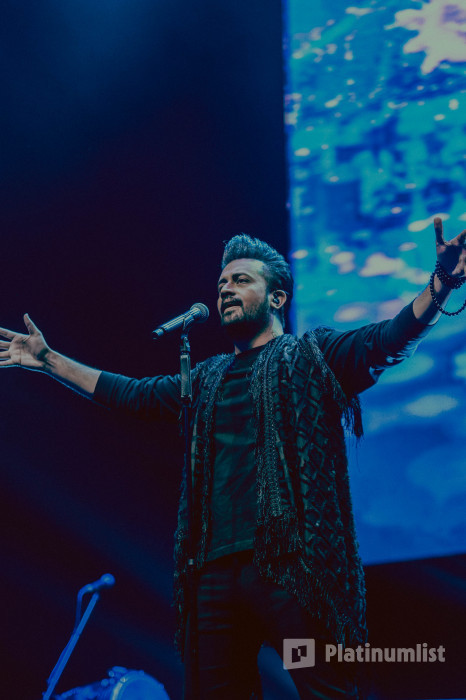 Atif Aslam Live in Dubai in Dubai: Gallery Photo zo5wy3