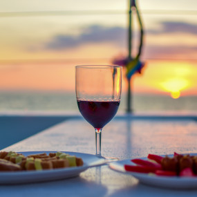 Island Hopping By Yacht in Cebu: Gallery Photo 35d41n