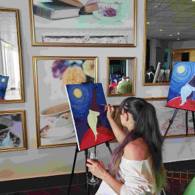 Photo from Sip & Paint By Fun &Art in دبي: Gallery Photo zv94b3