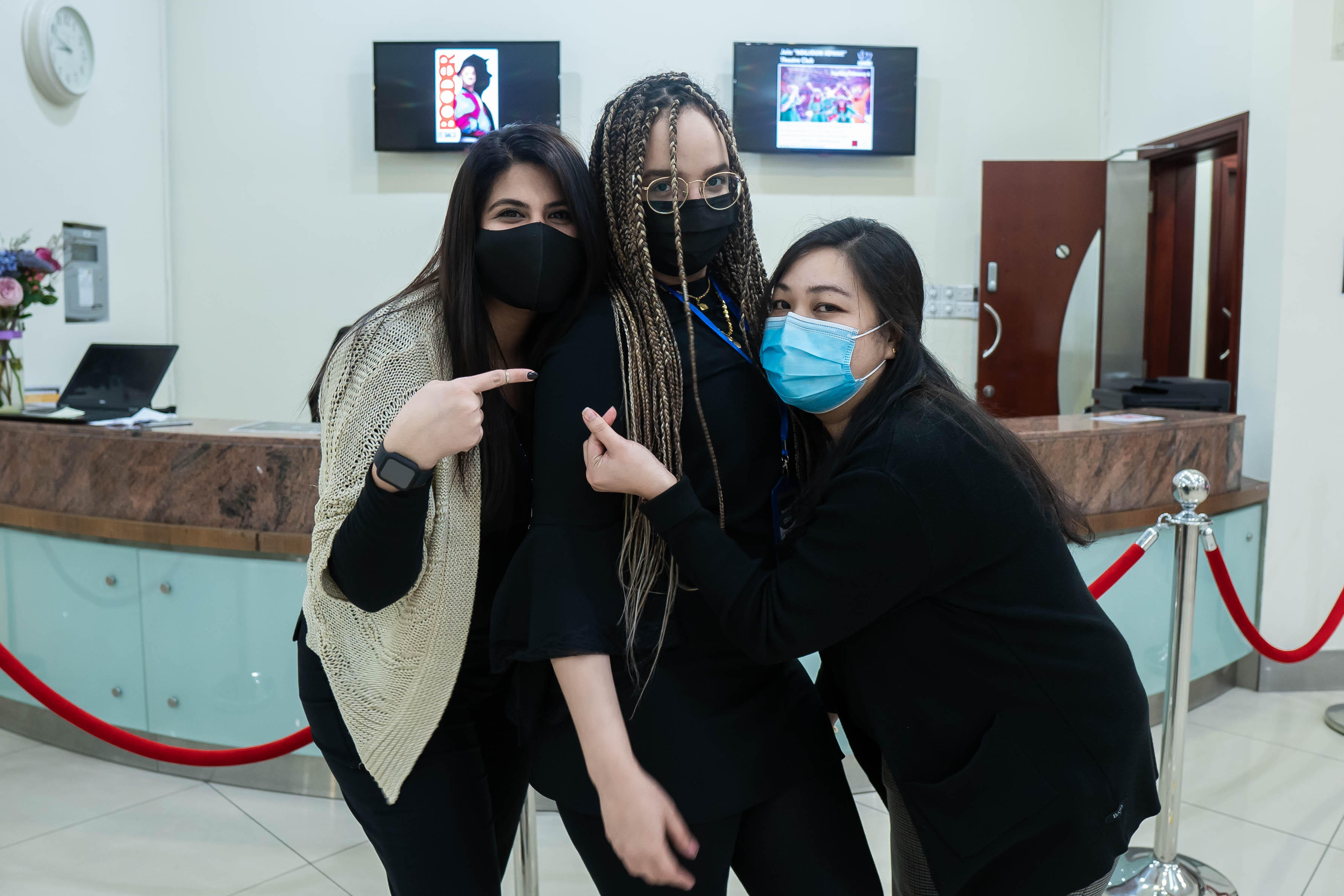 Photo from BOODER is back! at The Theatre, Mall of The Emirates in Dubai: Gallery Photo zg6843