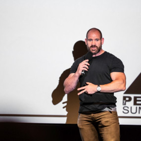 38vx6n استديو الصور :دبي في DUBAI FITNESS BUSINESS MASTERCLASS