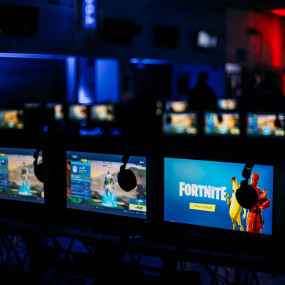 Photo from Dubai EStars in دبي: Gallery Photo 34wyyz