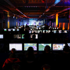 Photo from Dubai EStars in Dubai: Gallery Photo 3b5bm3