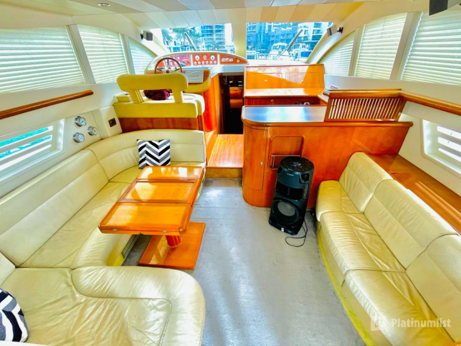 Leo's On Deck AZIMUT 50 Yacht Cruise в Дубай: Галерея фото 3b4mmn