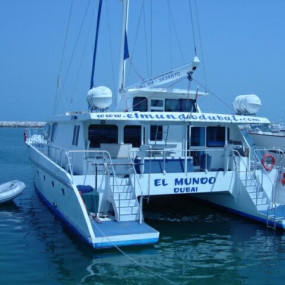 zgmm4z استديو الصور :دبي في Leo's On Deck Catamaran Yacht Cruise